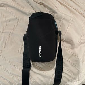 CORKCICLE CROSSBODY WATER BOTTLE SLING BAG
